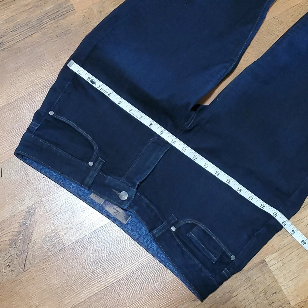 Paige‎ Skyline Womans Dark Wash Stretch Jeans Size 14